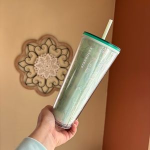 Starbucks 2022 Winter Woodland Cup